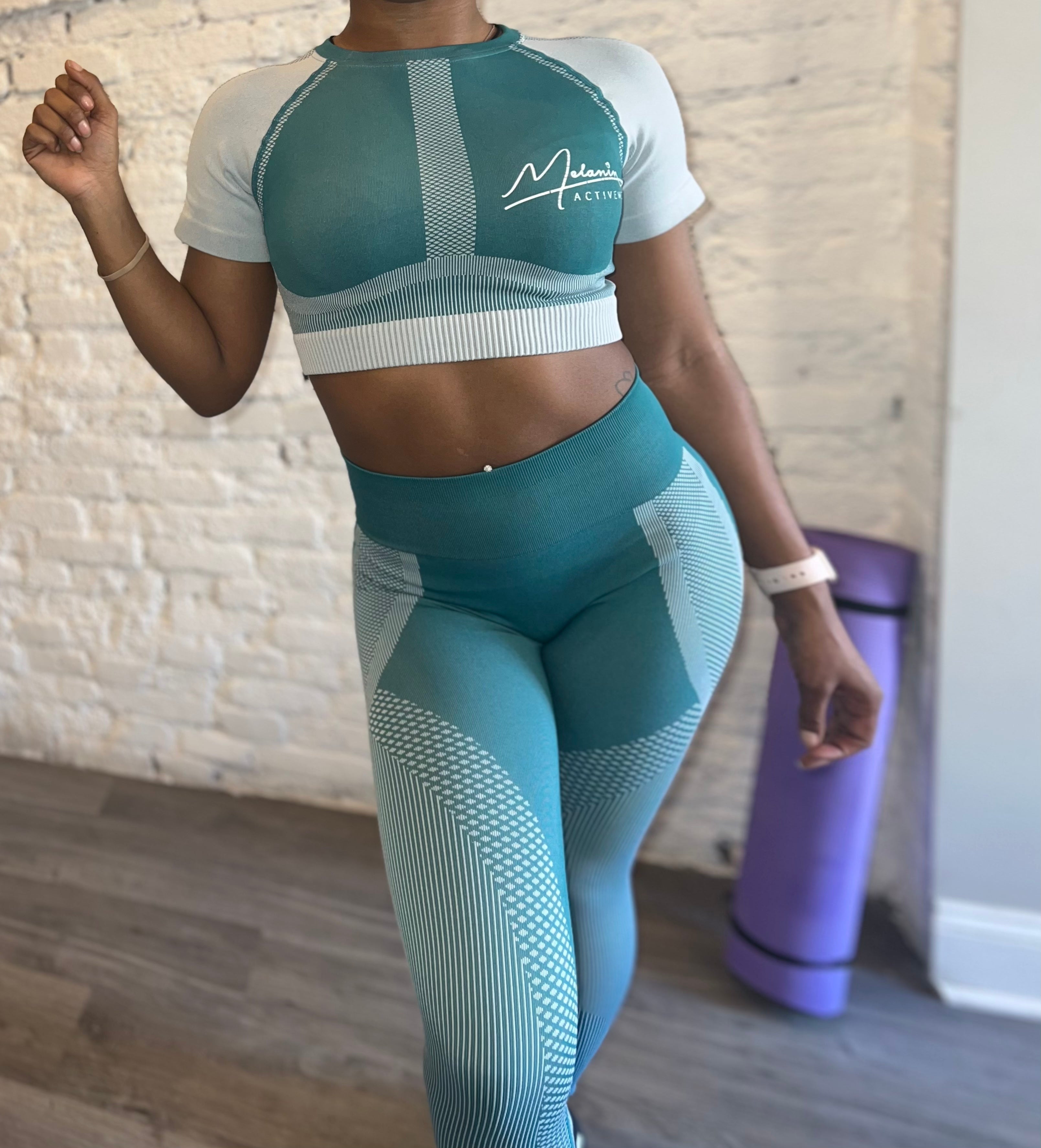 3 Piece Petite Fit Gym Set – Melanin Queen Activewear